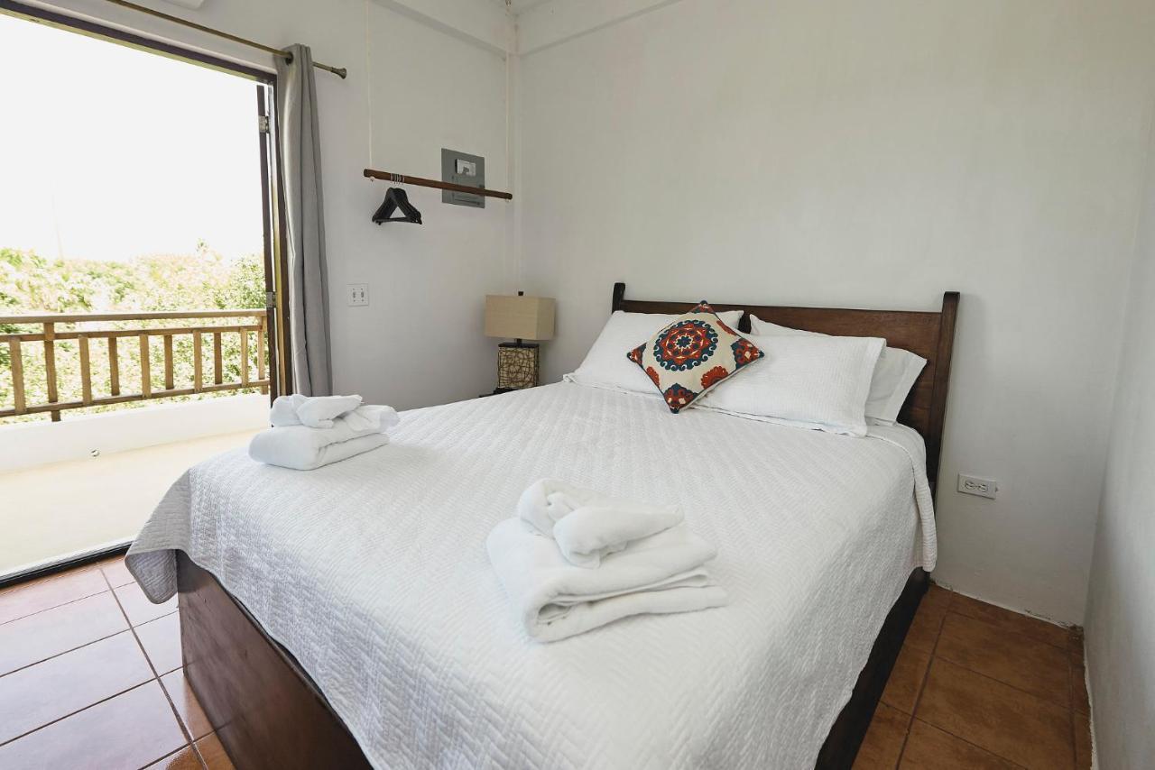 We'Yu Boutique Hotel Caye Caulker Zewnętrze zdjęcie